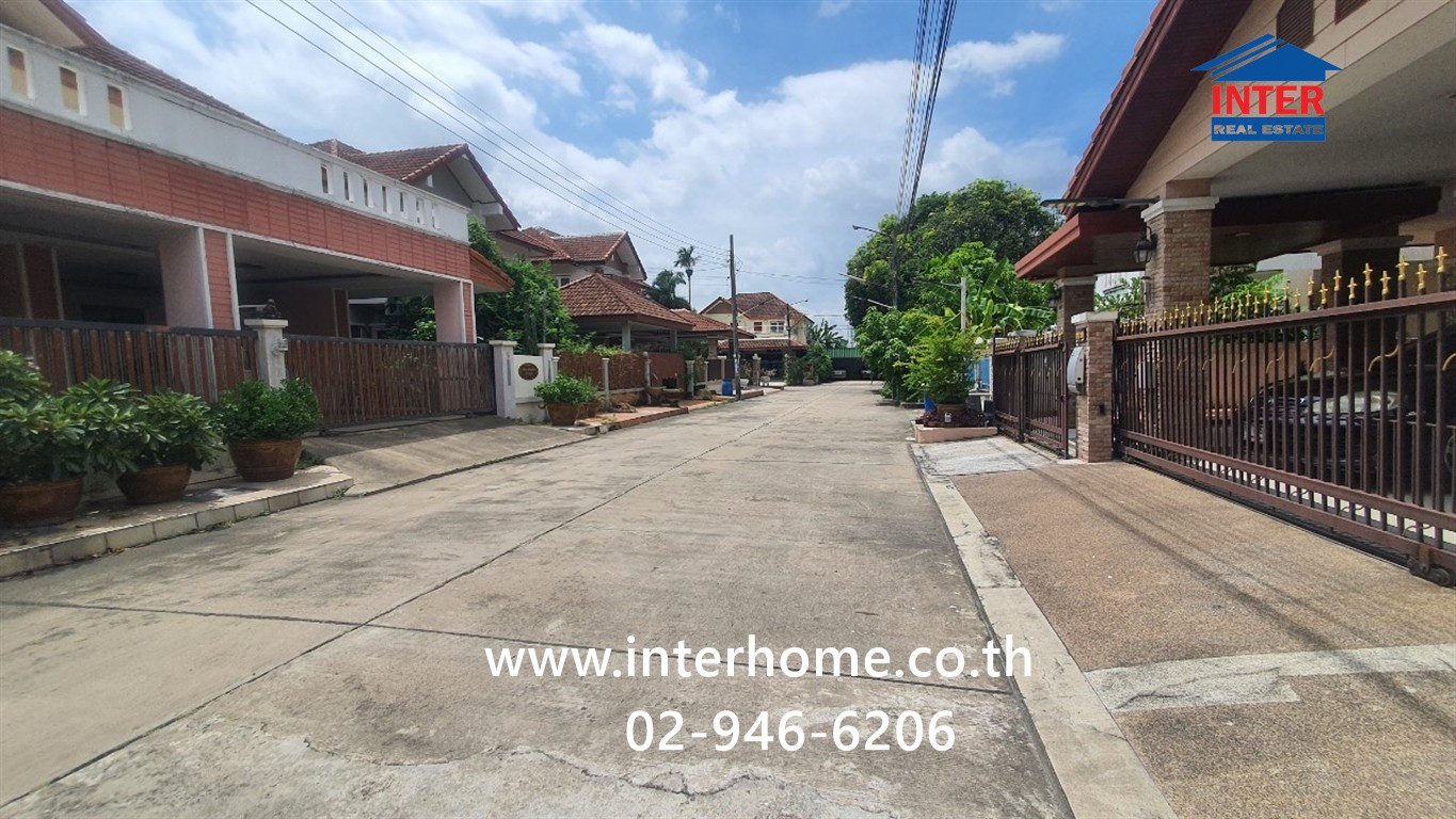 บ้านเดี่ยว 2 ชั้น 52 ตร.ว. หมู่บ้านประภาวรรณโฮม ร่มเกล้า2 ซอยบึงขวาง ถนนสุวินทวงศ์ ถนนรามคำแหง เขตมีนบุรี กรุงเทพมหานคร – รูปที่ 3