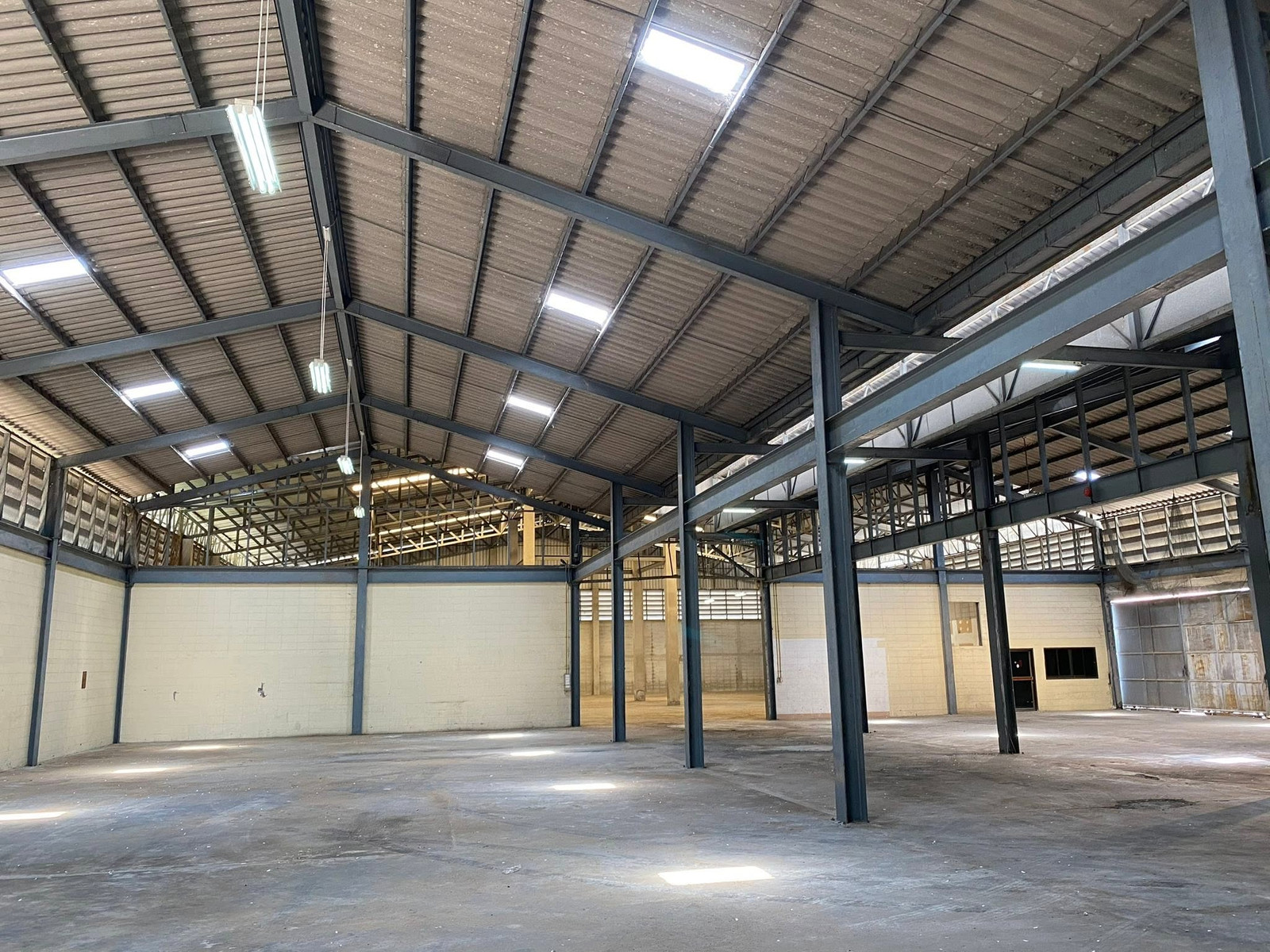 For Rent, 📦 Warehouse + House 📐 Land Area 3 Rai 1 Ngan | Warehouse Area 1,600 sq.m. 📍 Phutthamonthon Sai 2, Sala Thammasop Soi 3, Thawi Watthana, Bangkok For Rent, 📦 Warehouse + House 📐 Land Area 3 Rai 1 Ngan | Warehouse Area 1,600 sq.m. 📍 Phutthamonthon Sai 2, Sala Thammasop Soi 3, Thawi Watthana, Bangkok