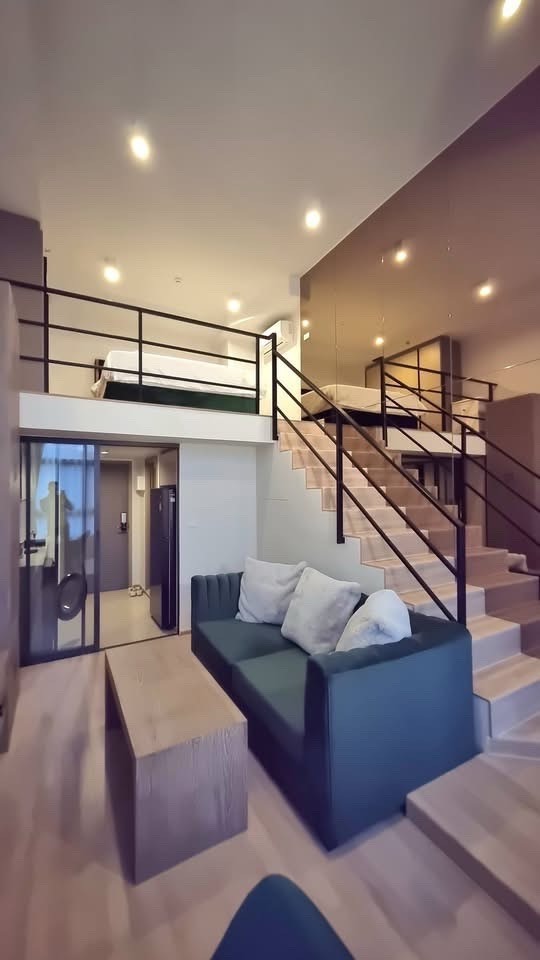 IDEO Rama 9-Asoke (MRT Rama 9) Loft room, 30th floor, size 38 sq m., ceiling height 4.22 meters. Welcome co-agency. IDEO Rama 9-Asoke (MRT Rama 9) Loft room, 30th floor, size 38 sq m., ceiling height 4.22 meters. Welcome co-agency.