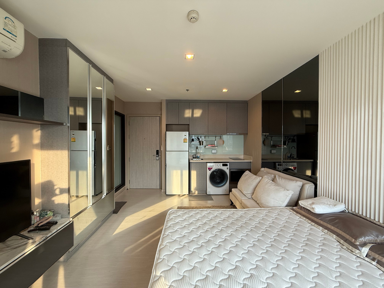 BTS thonglor For rent 1 bedroom at Rhythm sukhumvit 36-38  – รูปที่ 3