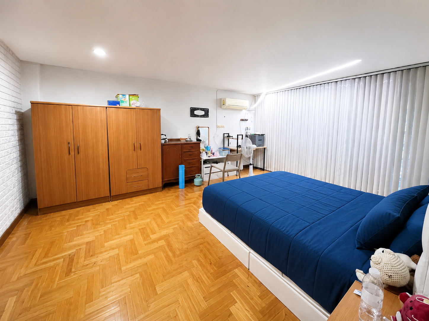 โอกาสหายาก คอนโด 2 ห้องนอน 114 ตร.ม. N.T. House ใกล้ RCA วิวเมืองเปิดโล่ง - 
