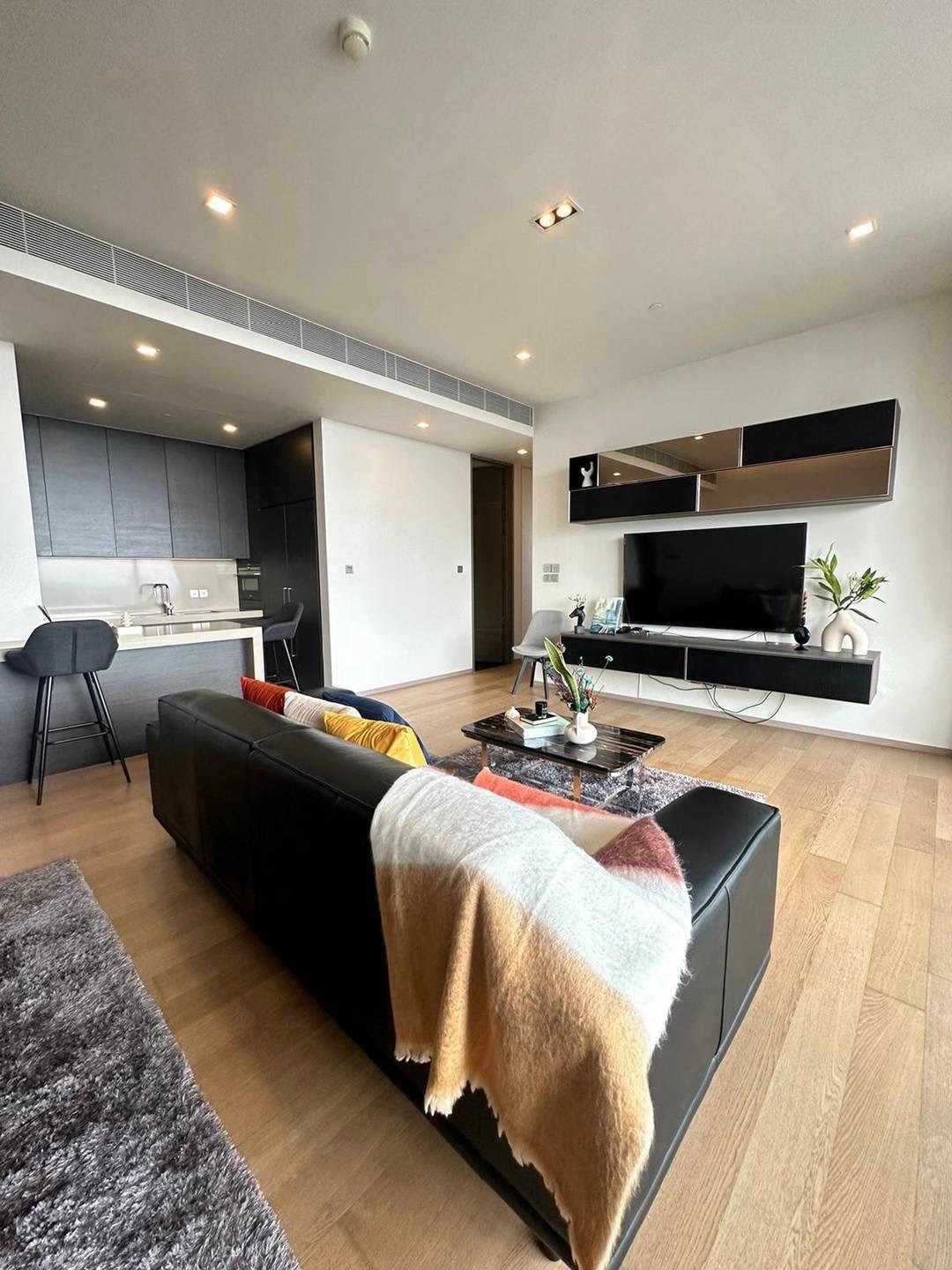 Ready to move in SalaDaeng One 2 bedroom Ready to move in SalaDaeng One 2 bedroom