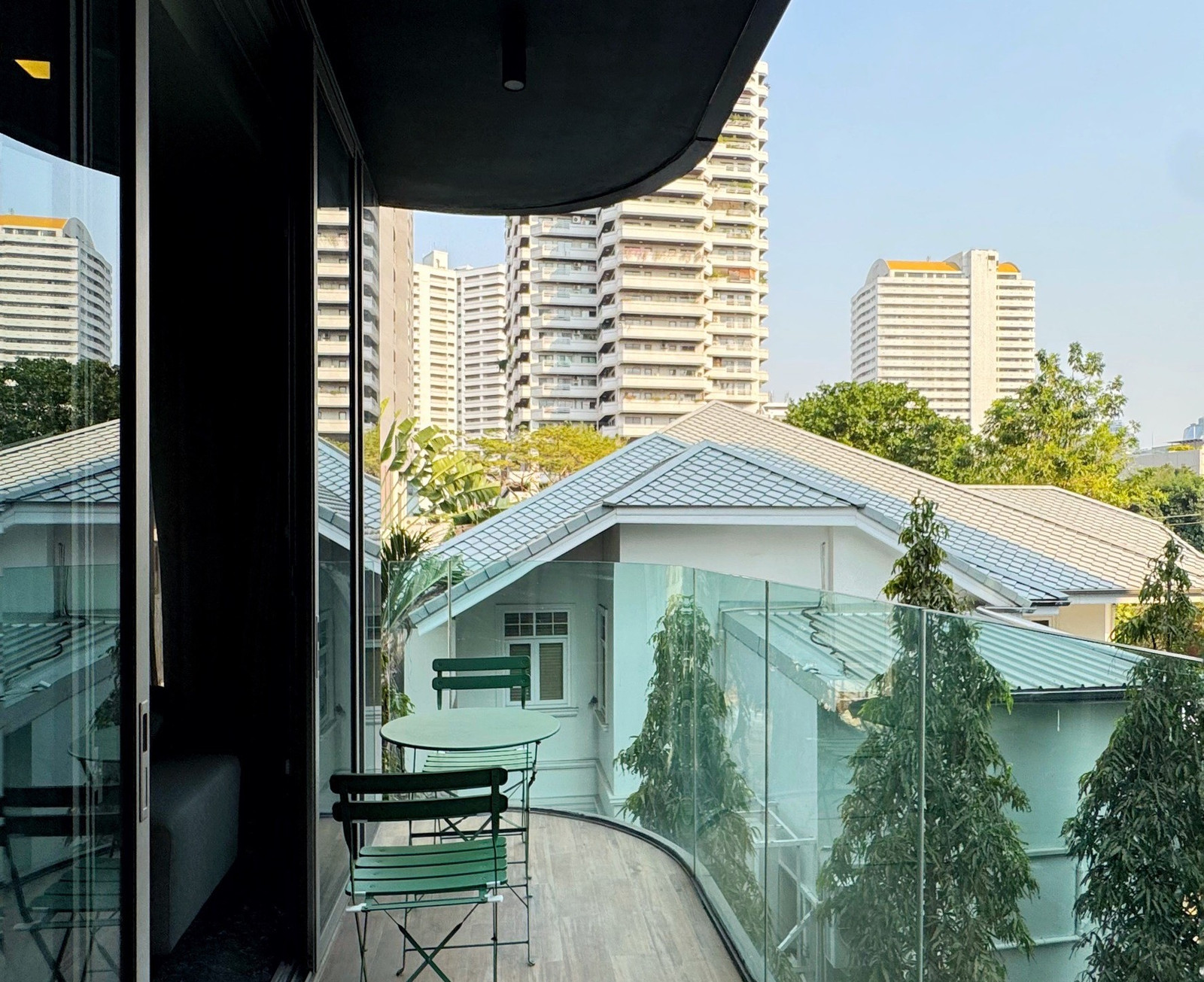 Condo for sale, pet friendly, good location, near BTS Phrom Phong, low rise, few units, high privacy, spacious rooms, comfortable to live in. Condo for sale, pet friendly, good location, near BTS Phrom Phong, low rise, few units, high privacy, spacious rooms, comfortable to live in.