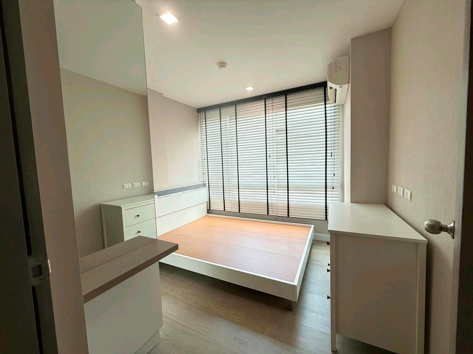 📢Urgent sale, Condo Metro Luxe Ratchada (ready to transfer) near MRT Sutthisan and Huai Khwang✨ – รูปที่ 4