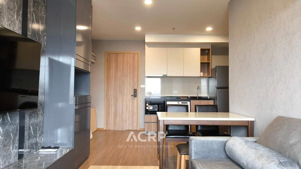 Condo for rent on project The Livin Phetkasem. 280 meters from MRT. Rent 27,000 THB/mo. Condo for rent on project The Livin Phetkasem. 280 meters from MRT. Rent 27,000 THB/mo.