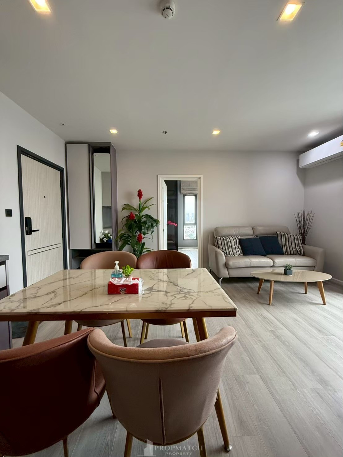 ✨Flash Deal ✨ The key rama 3 (2Bed 2Bath 55.4SQM.) ready to move in! Only 7,990,000 baht Tel.0981315848 @propmatch ✨Flash Deal ✨ The key rama 3 (2Bed 2Bath 55.4SQM.) ready to move in! Only 7,990,000 baht Tel.0981315848 @propmatch