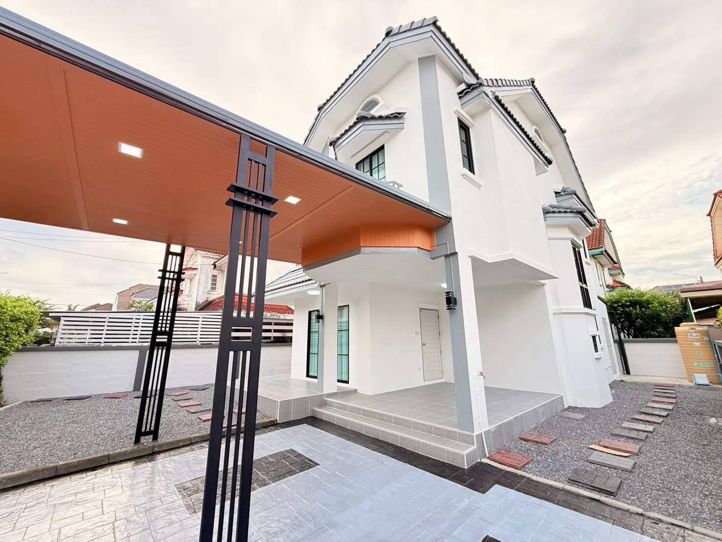 บ้านเดี่ยว 2 ชั้น หมู่บ้านพาร์คเวย์โฮม รีโนเวทใหม่ทั้งหลัง ฟรีเฟอร์นิเจอร์ พร้อมหิ้วกระเป๋าเข้าอยู่ได้เลย  – รูปที่ 3