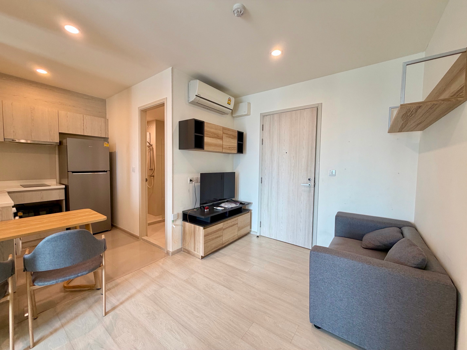 For rent 2 bedrooms 1 bathroom at Life Asoke – รูปที่ 2