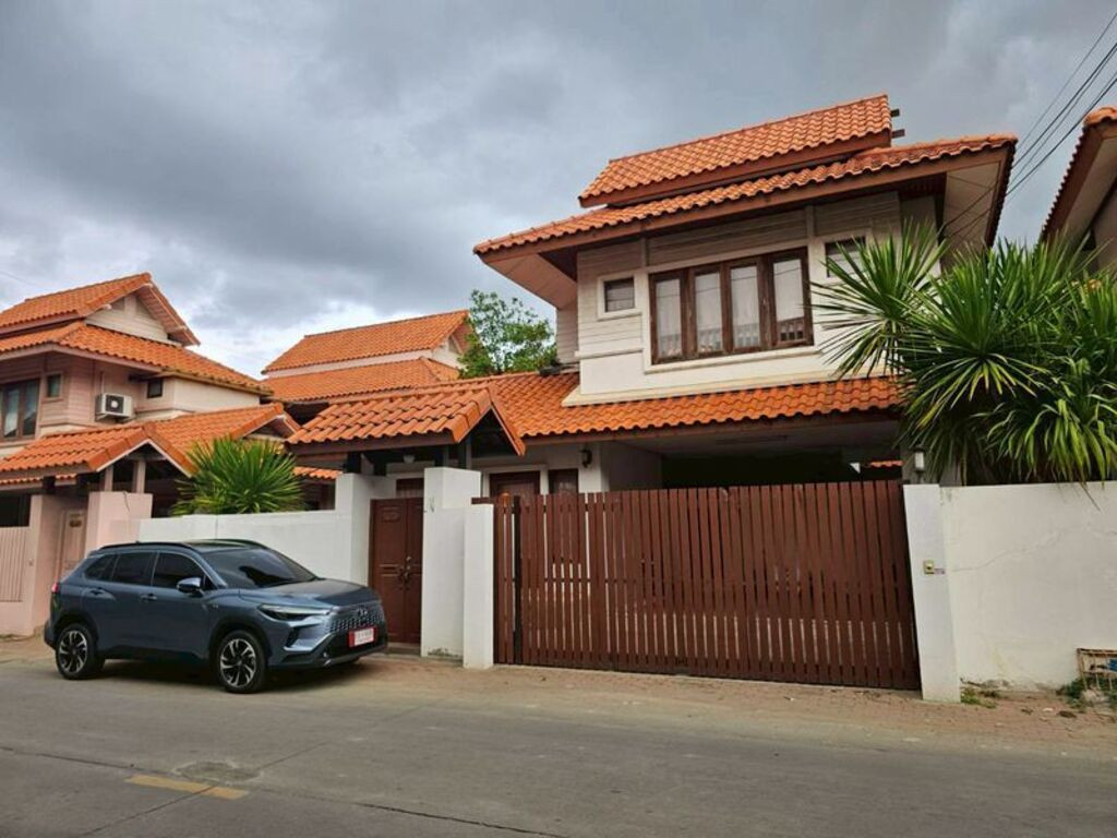For Rent 2-story detached house in Baan Ob-oon Village. Unit 58/28 Village No. 6 For Rent 2-story detached house in Baan Ob-oon Village. Unit 58/28 Village No. 6