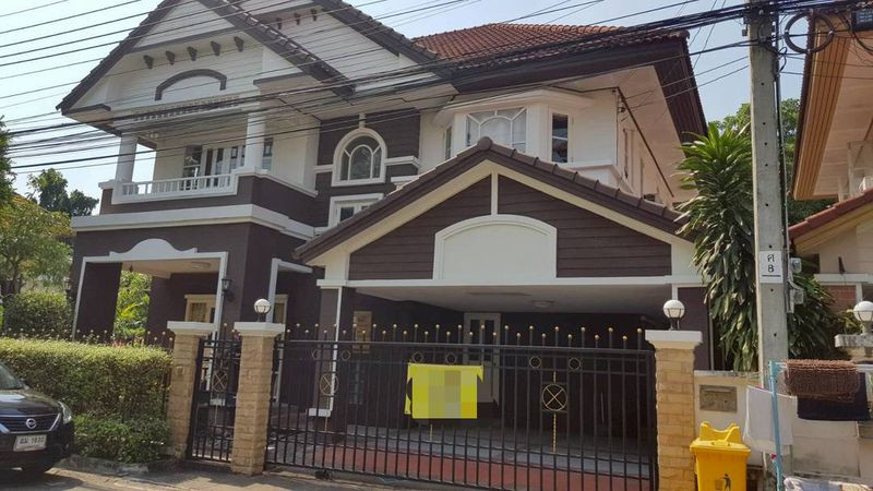 ขาย  ให้เช่า บ้านเดี่ยว เฉลิมพระเกียรติ ร.9 ซอย 55 ใกล้สวนหลวง ร.9 พร้อมห้องแม่บ้าน