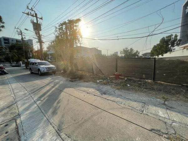 🔥 ขาย ที่ดินทำเลทอง 645 ตร.ว. ถนนเลี่ยงเมืองแจ้งวัฒนะ–ปากเกร็ด 24 ใกล้รถไฟฟ้าสายสีชมพู 🔥 📍 ทำเลหายาก เหมาะลงทุน พัฒนาออฟฟิศ อาคารสำนักงานใหญ่ หรือโครงการเชิงพาณิชย์ 💰 ขายเพียง ตารางวาละ 79,000 บาท – รูปที่ 3