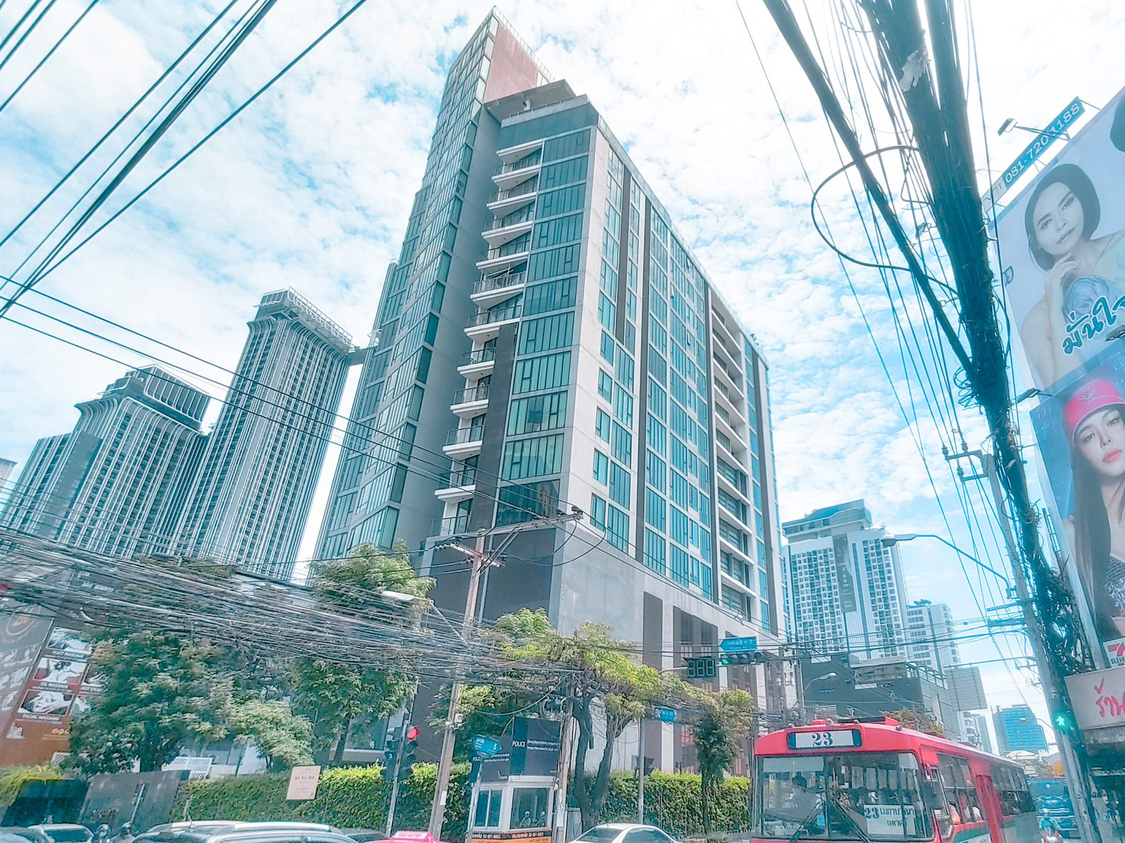 ✨ For Sale: The Alcove Thonglor 10 Condo ✨💰Only 6,500,000 THB ✨ For Sale: The Alcove Thonglor 10 Condo ✨💰Only 6,500,000 THB