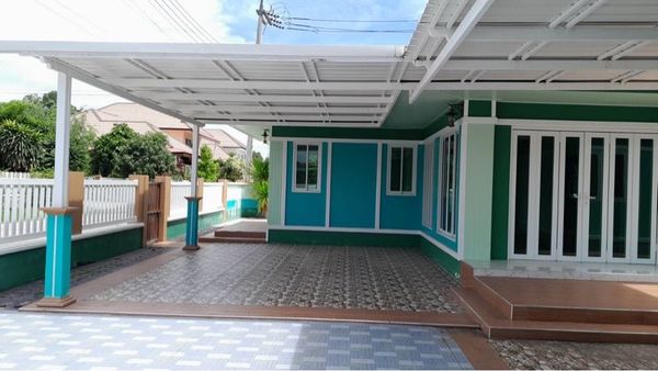 Single-storey detached house for sale, corner unit, Baan Nonthawan Project, Rayong Province, good location, convenient travel.