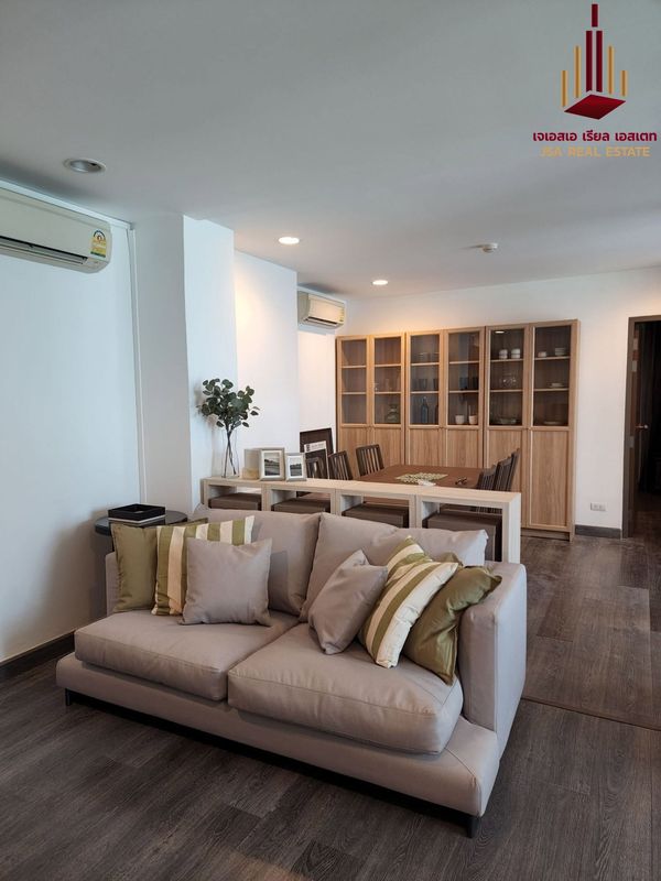 ✨ For Rent: Rende Sukhumvit 23 Condo ✨  💰 Only 50,000 THB/month