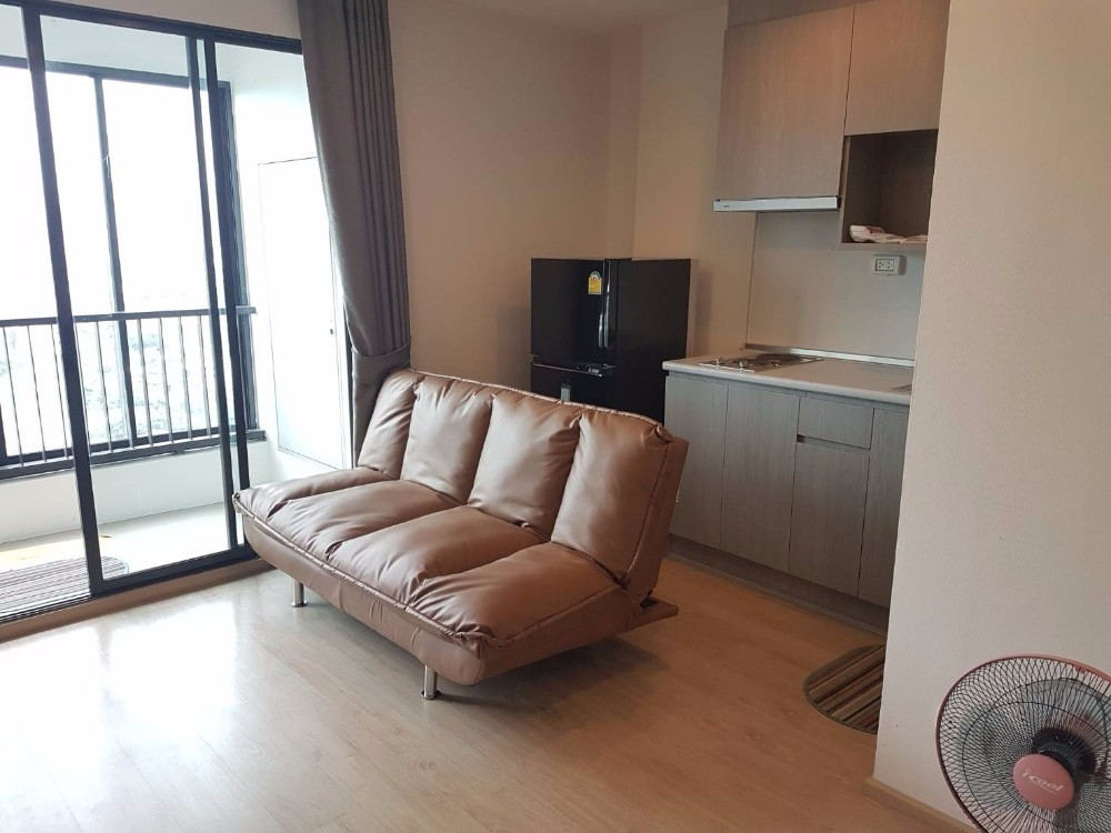 For sale Ideo Sathorn-Thapra, good location, next to BTS Pho Nimit, only 300 meters, size 2 bedrooms, 46 sq m.