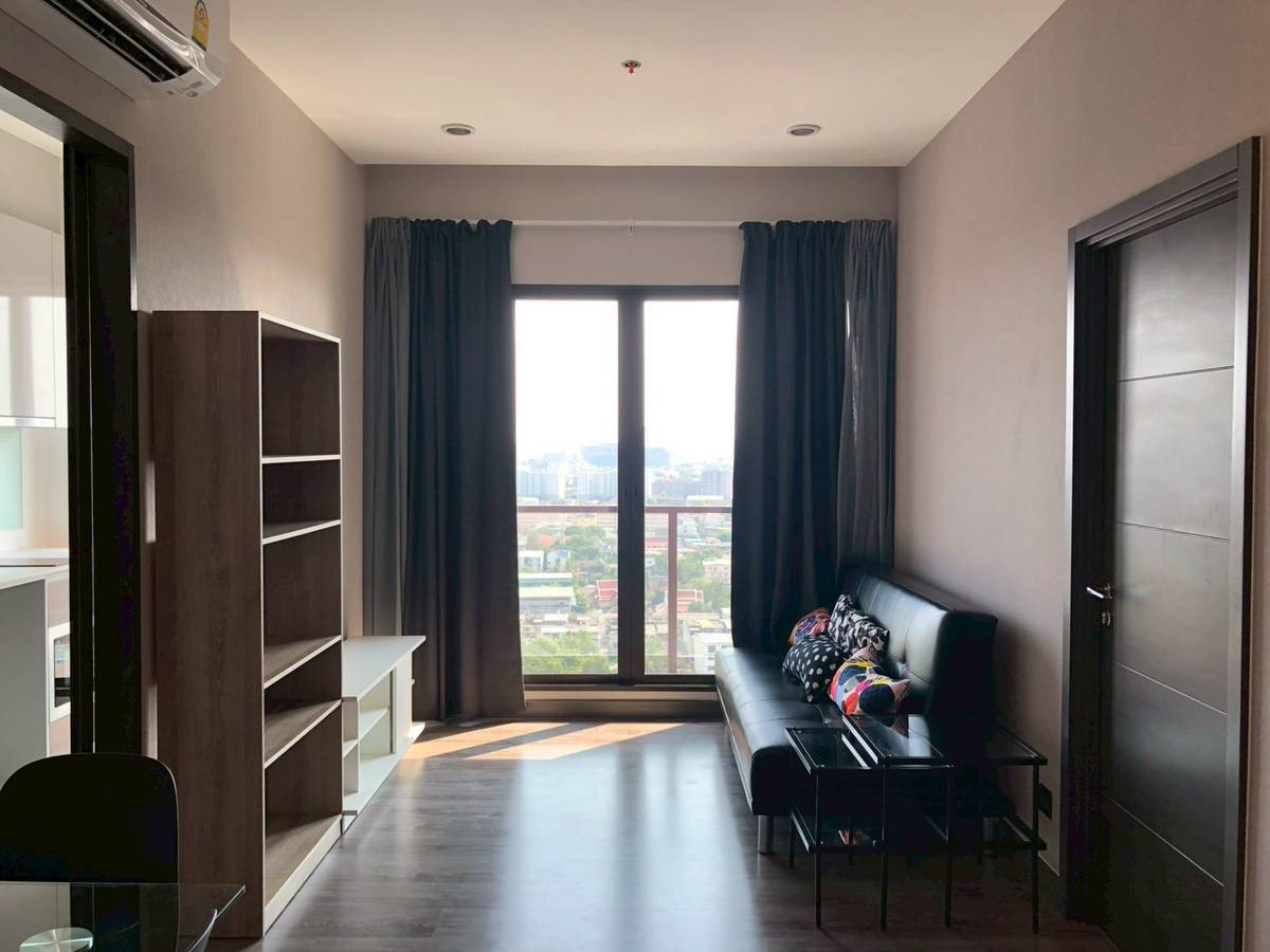 Urbano Rajavithi Urbano Rajavithi (sale/rent) 💰 Rental price: 25,000 baht/month