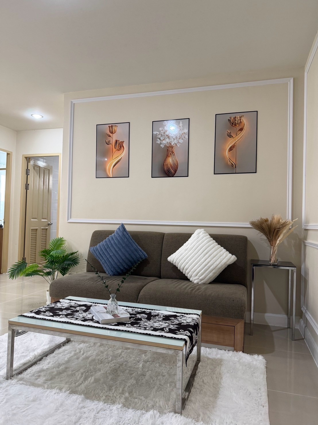 Metro Park Condo for sale