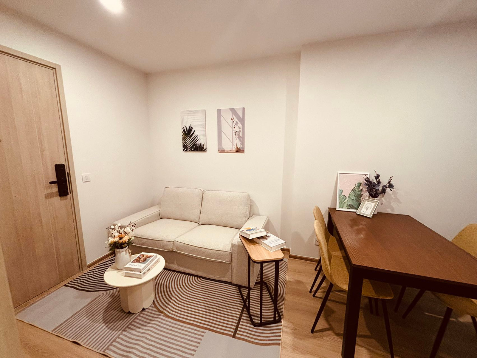 Life Rama 4 - Asoke | Brand New High-Rise 1BR Near Queen Sirikit Convention Center 21,000 THB / Month Life Rama 4 - Asoke | Brand New High-Rise 1BR Near Queen Sirikit Convention Center 21,000 THB / Month