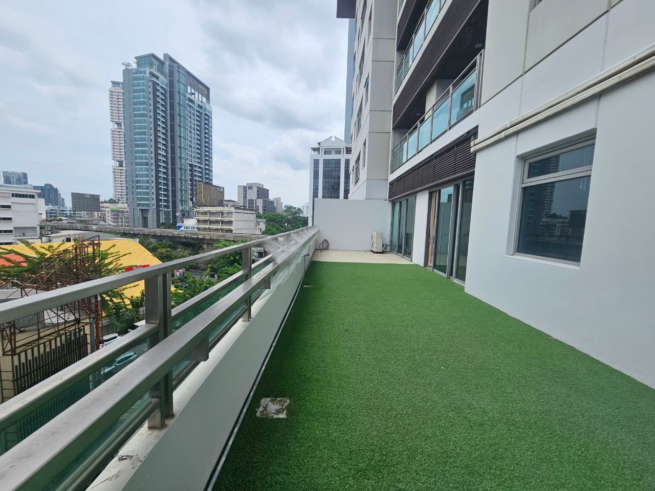 RENT The Madison (The Madison) BTS Phrom Phong 2 bedroom, large balcony RENT The Madison (The Madison) BTS Phrom Phong 2 bedroom, large balcony