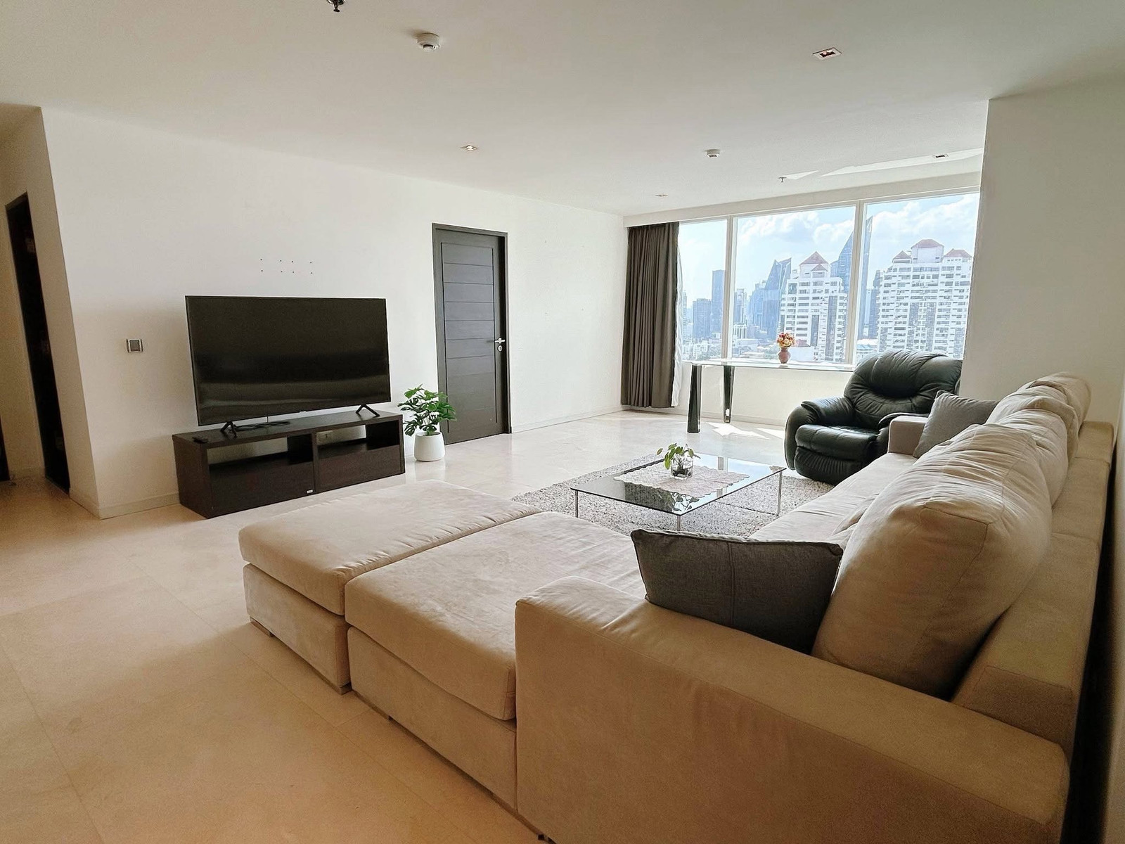 ⭐️ Picture of Eight Thonglor Residence ⭐️