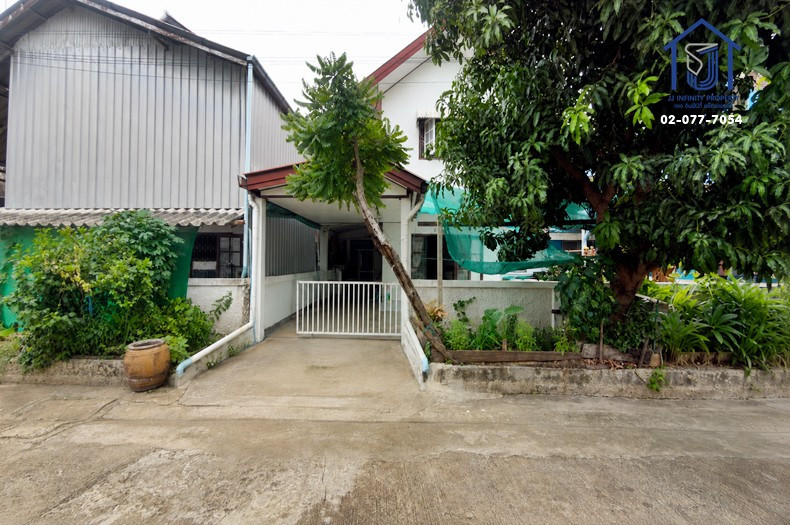 2-story twin house for sale, Kasemsap Village, Lam Luk Ka 11, Khlong Nueng, Soi Rangsit-Nakhon Nayok 46, near Future Park and the BTS. 2-story twin house for sale, Kasemsap Village, Lam Luk Ka 11, Khlong Nueng, Soi Rangsit-Nakhon Nayok 46, near Future Park and the BTS.