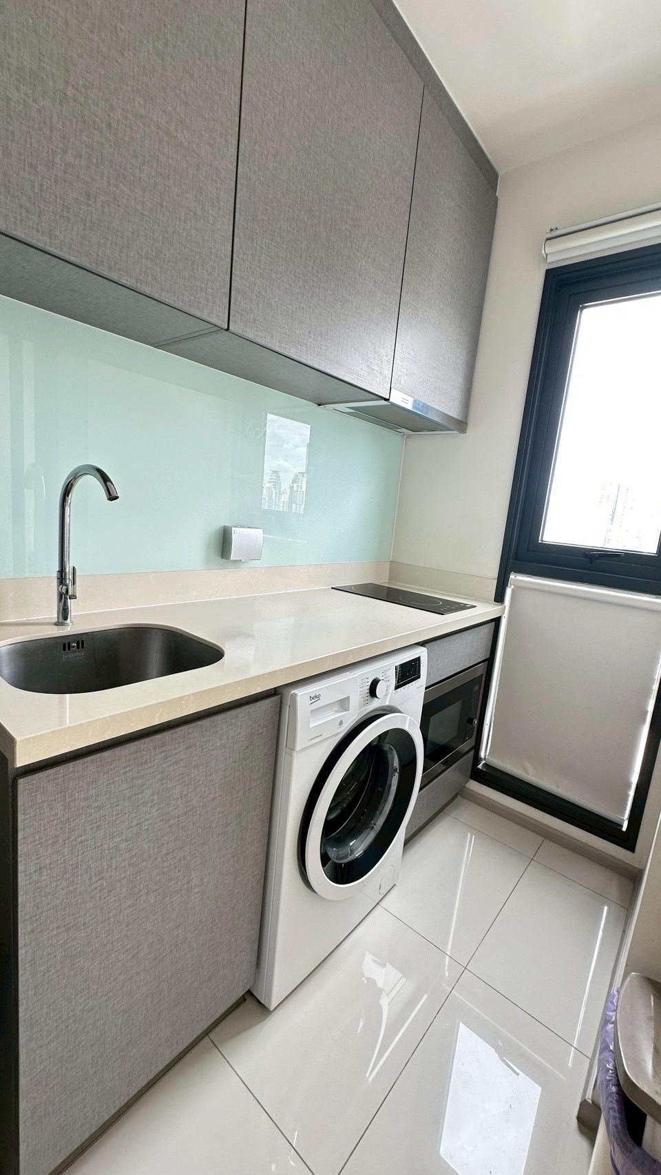 for rent rhythm sukhumvit 36.-38, fl 19. Price 22,000 baht, size 35 sq m, interested line @900cqqhk tel 0859114585 for rent rhythm sukhumvit 36.-38, fl 19. Price 22,000 baht, size 35 sq m, interested line @900cqqhk tel 0859114585