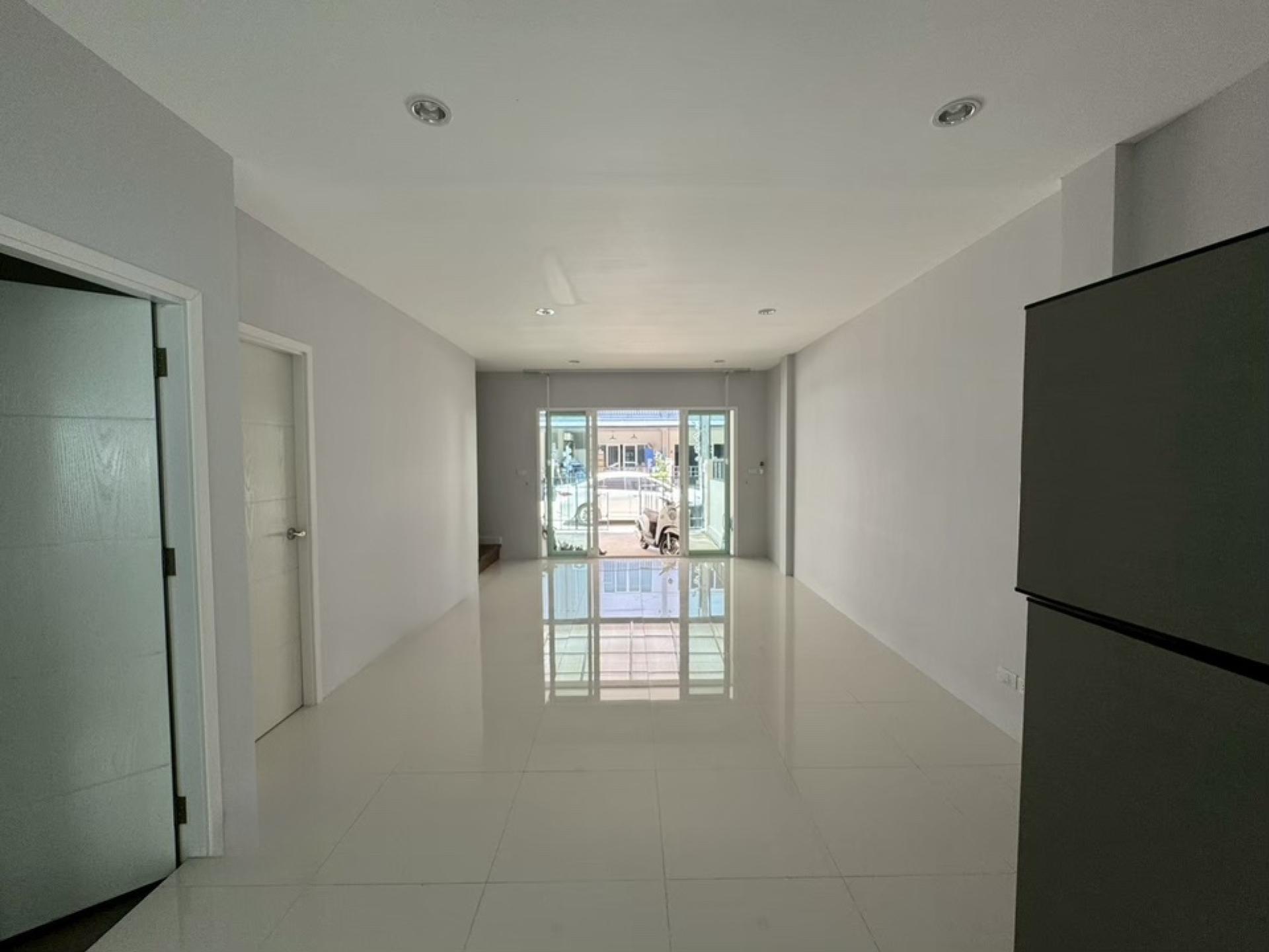 Townhome for rent, Cher Watcharapol Village. – รูปที่ 4