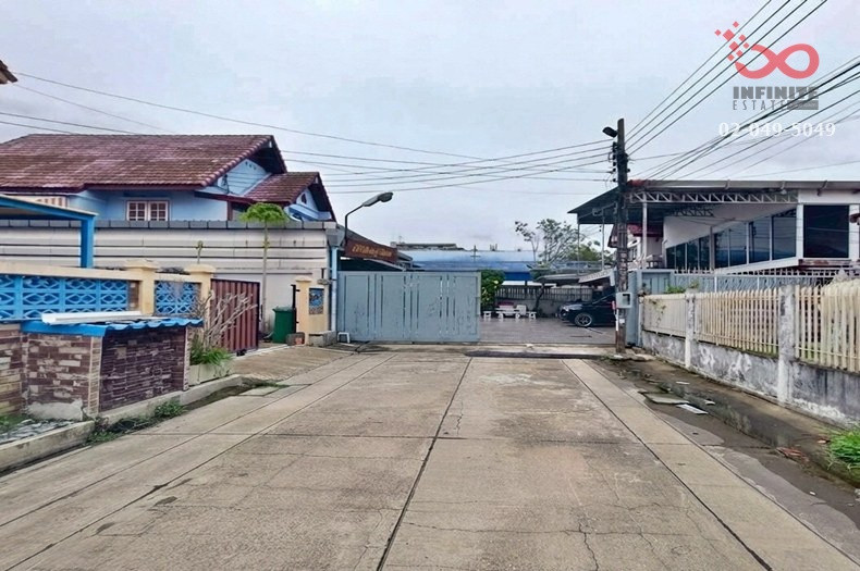 2-story detached house for sale, 85 sq m., Sukhumvit 105, Lasalle Niwet Village, Soi Lasalle 22, near BTS Bearing. 2-story detached house for sale, 85 sq m., Sukhumvit 105, Lasalle Niwet Village, Soi Lasalle 22, near BTS Bearing.