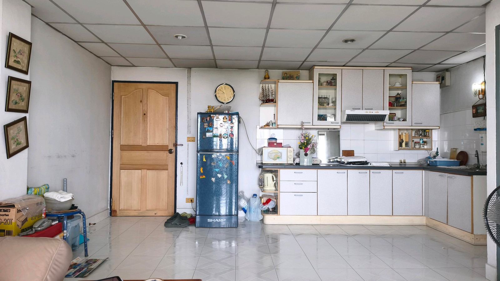 ⚠️ Buy now for 2.19 million before renovations increase the price to 2.49 million! Baan Ratchada Condo 58 sq m., 7th floor, near MRT 3 lines 📲 Contact Line urgently 0851675295 #Ratchada Condo #Beer and liquor about the house – รูปที่ 4