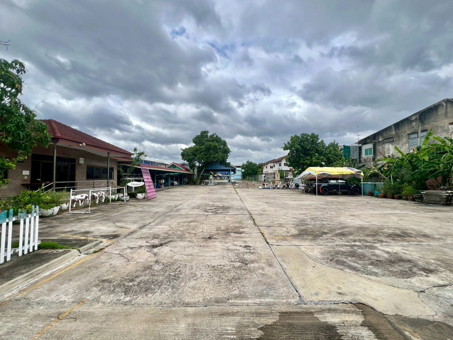 ขาย ที่ดิน ซอย ลาดพร้าว 41 ใกล้ รถไฟฟ้า ภาวนา ลาดพร้าว โชคชัย 4 เนื้อที่ 1,322 ตรว. ขาย ที่ดิน ซอย ลาดพร้าว 41 ใกล้ รถไฟฟ้า ภาวนา ลาดพร้าว โชคชัย 4 เนื้อที่ 1,322 ตรว.