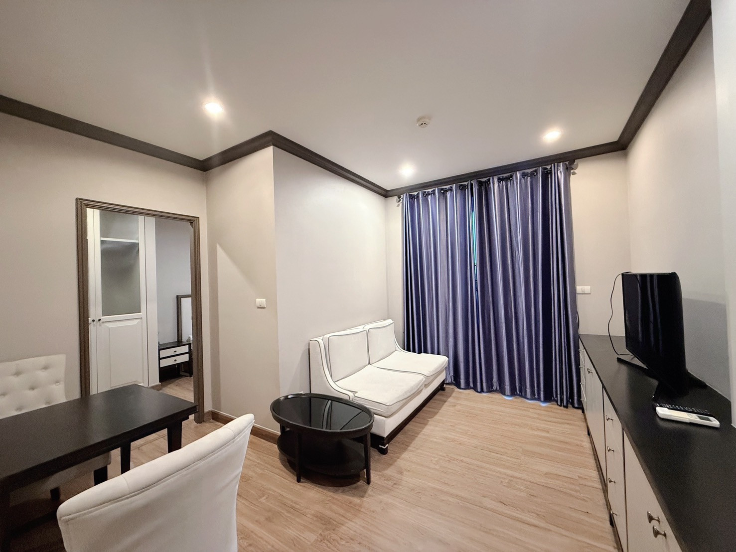 (Accept co ag)ให้เช่าคอนโด The Reserve Kasemsan 3 ใกล้จุฬาลงกรณ์มหาวิทยาลัย ตรงข้ามสนามกีฬาแห่งชาติ ใกล้สยาม ใกล้BTSราชเทวี ห้องหรูพร้อมอยู่ low rise มีเครื่องซัก+อบผ้าในตัว 064-974-2441 (Eng below) – รูปที่ 2