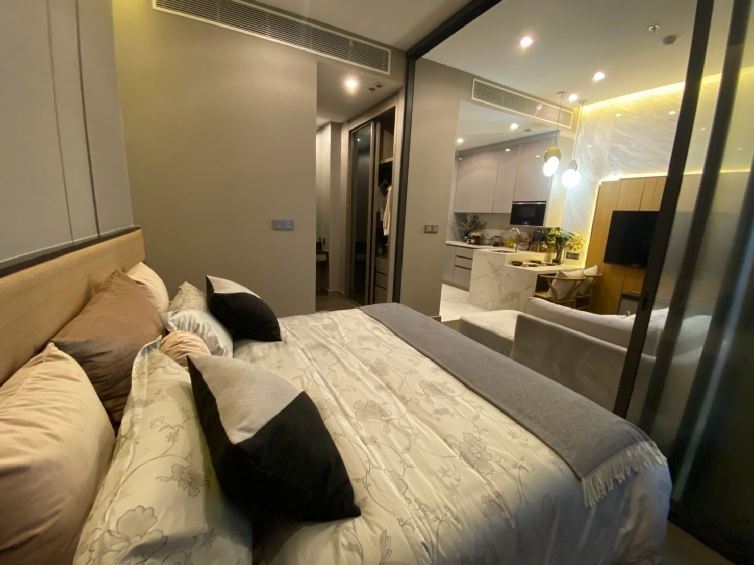 🔥For Rent& Sale 🔥1b1b  🚩THE ESSE at SINGHA COMPLEX Condo ✅Pls Call ✅+66972422655