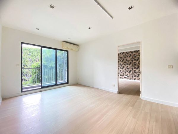 Best price 🔥For sale The Seed Mingle Sathorn Suanplu large room lots of space convenient transportation ‼️
