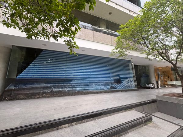 Space for Rent in Asok 150 sqm Ideal for Restaurant, Cafe, Retail Business