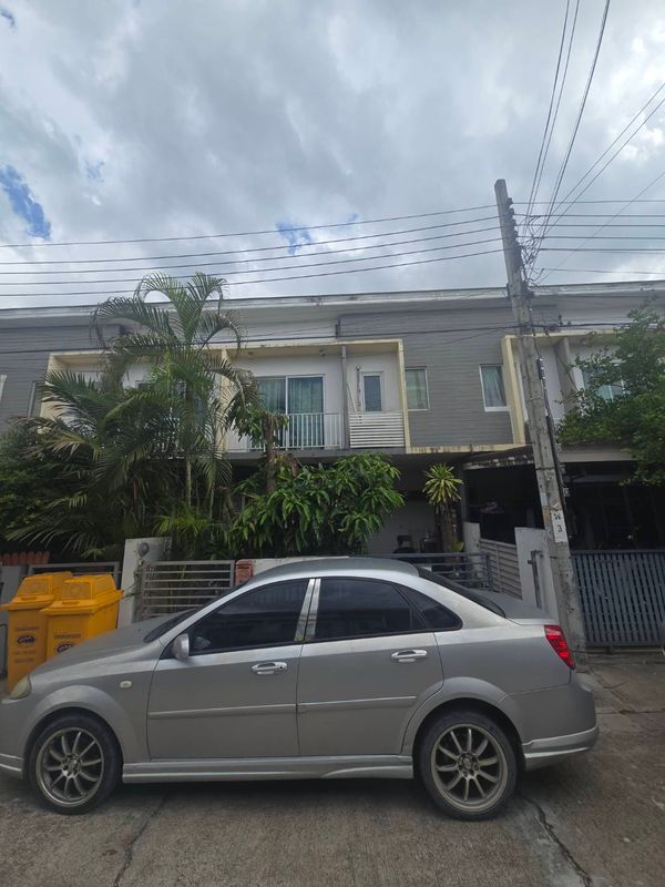 Affordable Townhouse for Sale at The Connect Suvarnabhumi 12 – Soi Kingkaew 37