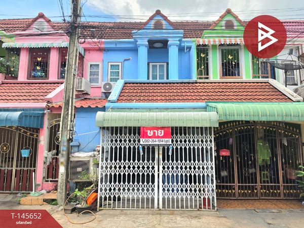 Townhouse for sale Laem Thong Village, Chonburi