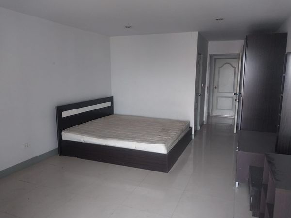 (รหัส S5694) ขายคอนโด โครงการ Regent Home 2 : รีเจ้นท์โฮม 2