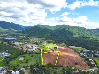 Land for sale in Khao Yai, Moo Si Subdistrict, Pak Chong District, 12 rai 2 ngan 2 square wah. Good road access and beautiful view.