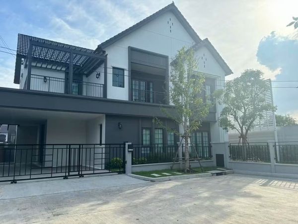 ให้เช่าบ้านหรูใกล้เมกาบางนา ราคาโปรโมชั่น 140,000 ถึงสิ้น ก.ค. พร้อมข้อเสนอพิเศษมากมาย พื้นที่ใช้สอยขนาดใหญ่ เหมาะสำหรับอยู่อาศัยแบบครอบครัว