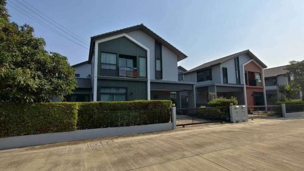 Anasiri Chaiyaphruek - Wongwaen / 4 Bedrooms (FOR SALE) AOM174