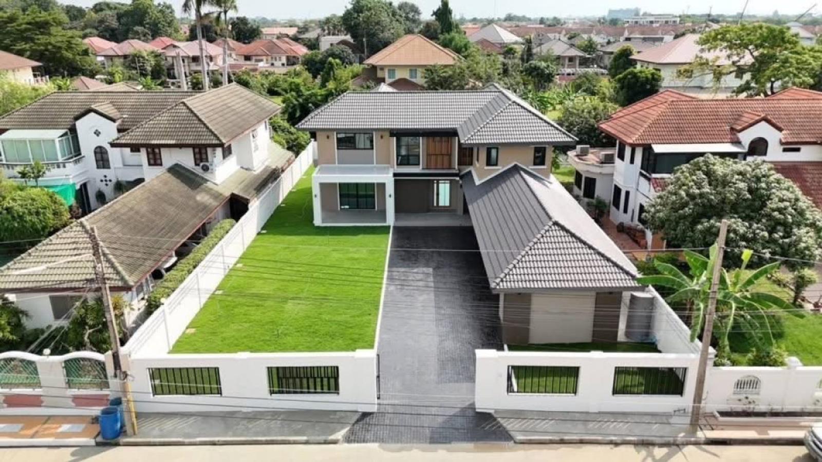 ขายบ้าน บ้านเมืองเอก 6 หลักหก เขต ปทุมวัน ปทุมธานี CX-163566 ขายบ้าน บ้านเมืองเอก 6 หลักหก เขต ปทุมวัน ปทุมธานี CX-163566