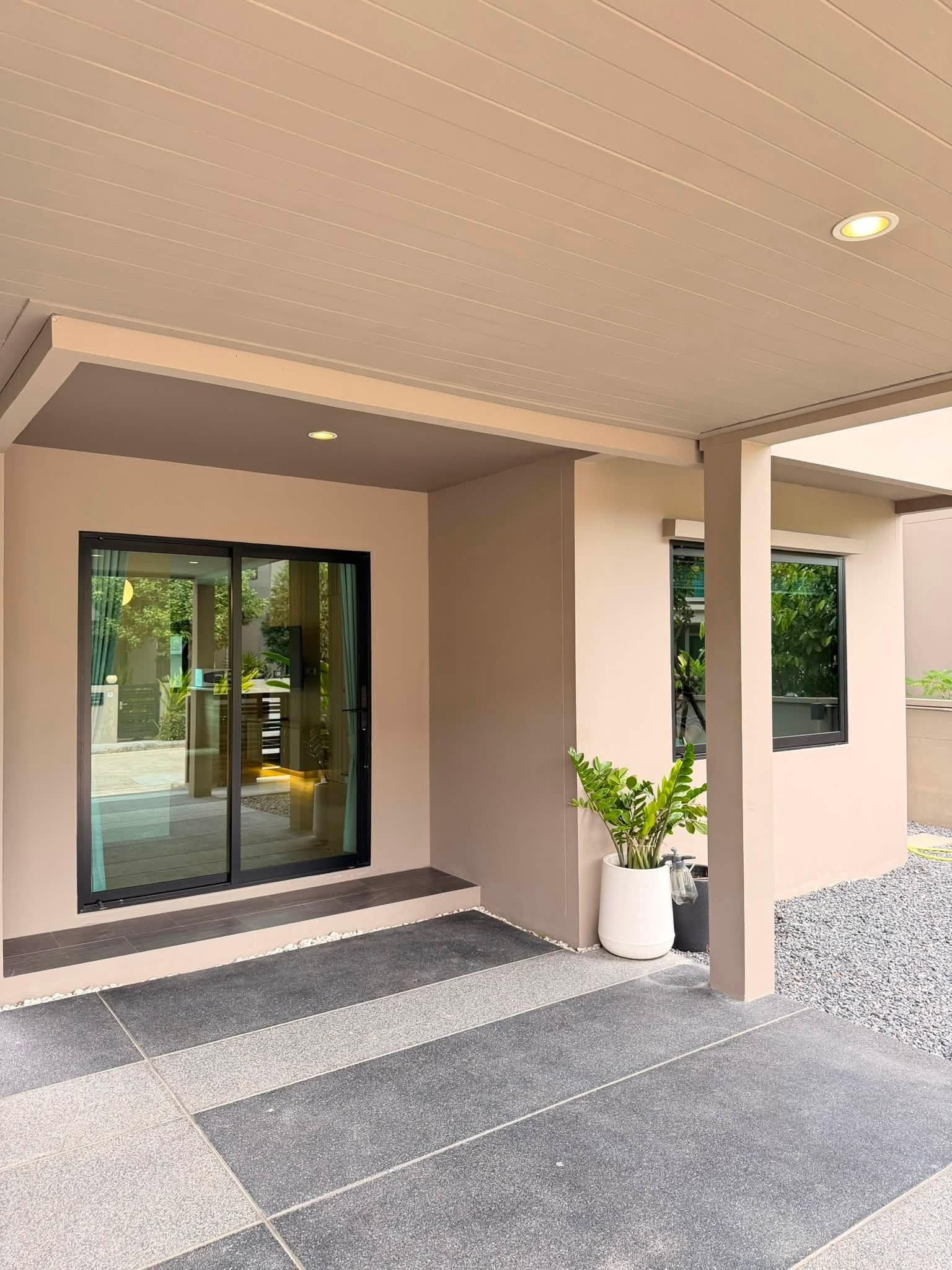 ให้เช่าบ้านเดี่ยว Areeya Como Botanica บางนา 1 บ้านแต่งครบ พร้อมเข้าอยู่ ใกล้ Mega Bangna – รูปที่ 2