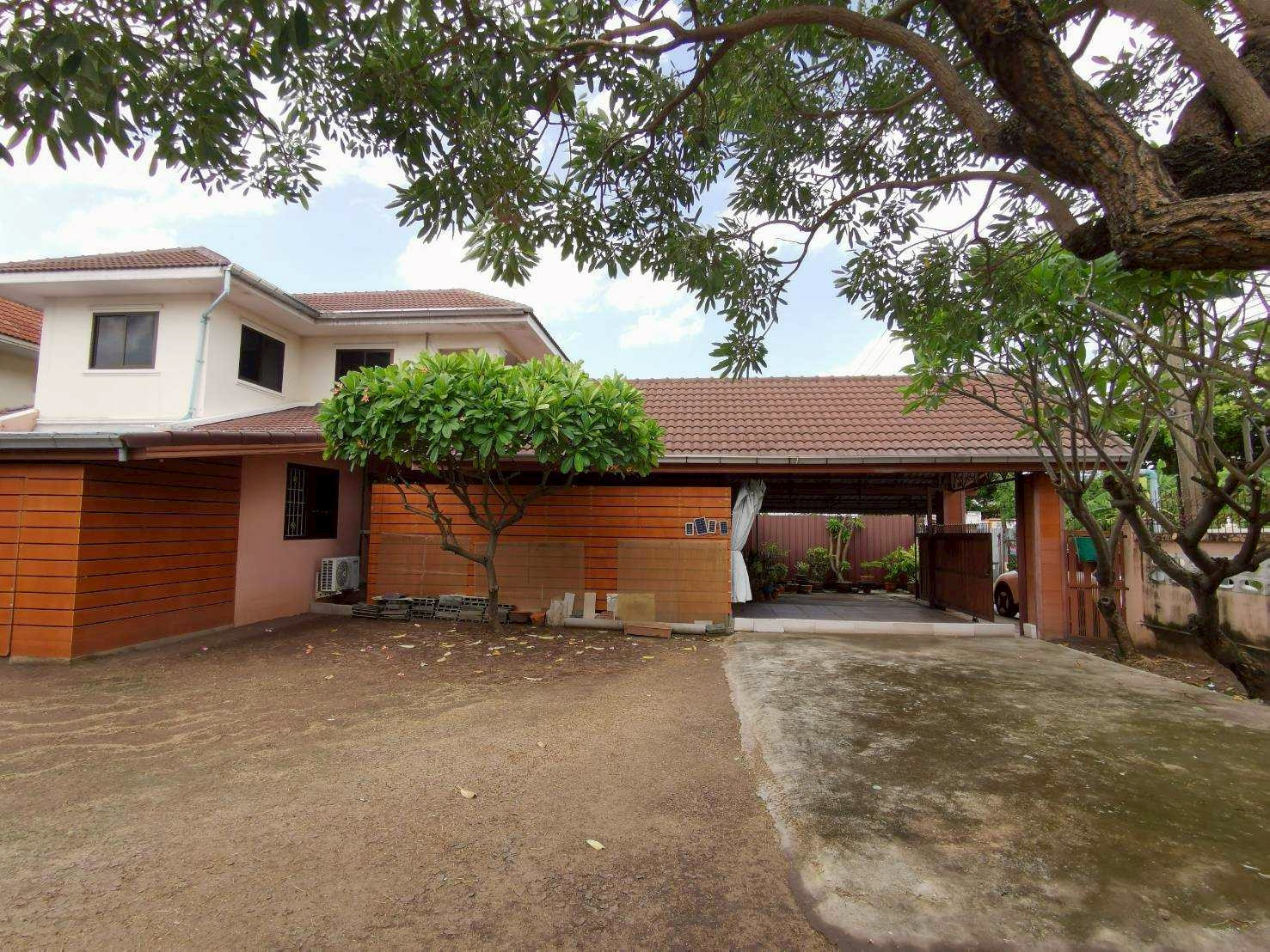 🏡 ขายบ้านพร้อมที่ดิน 125 ตร.ว. รามอินทรา 91 ใกล้รถไฟฟ้า เพียง 12 ล้าน – รูปที่ 2