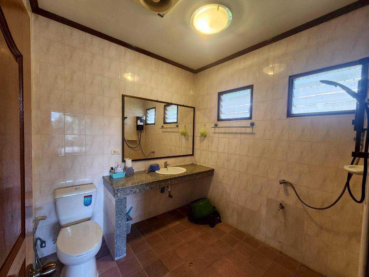 House for sale, 4 bedrooms, 3 bathrooms, with a large plot of land, 10 rai, Phrao District, Chiang Mai Province. – รูปที่ 4