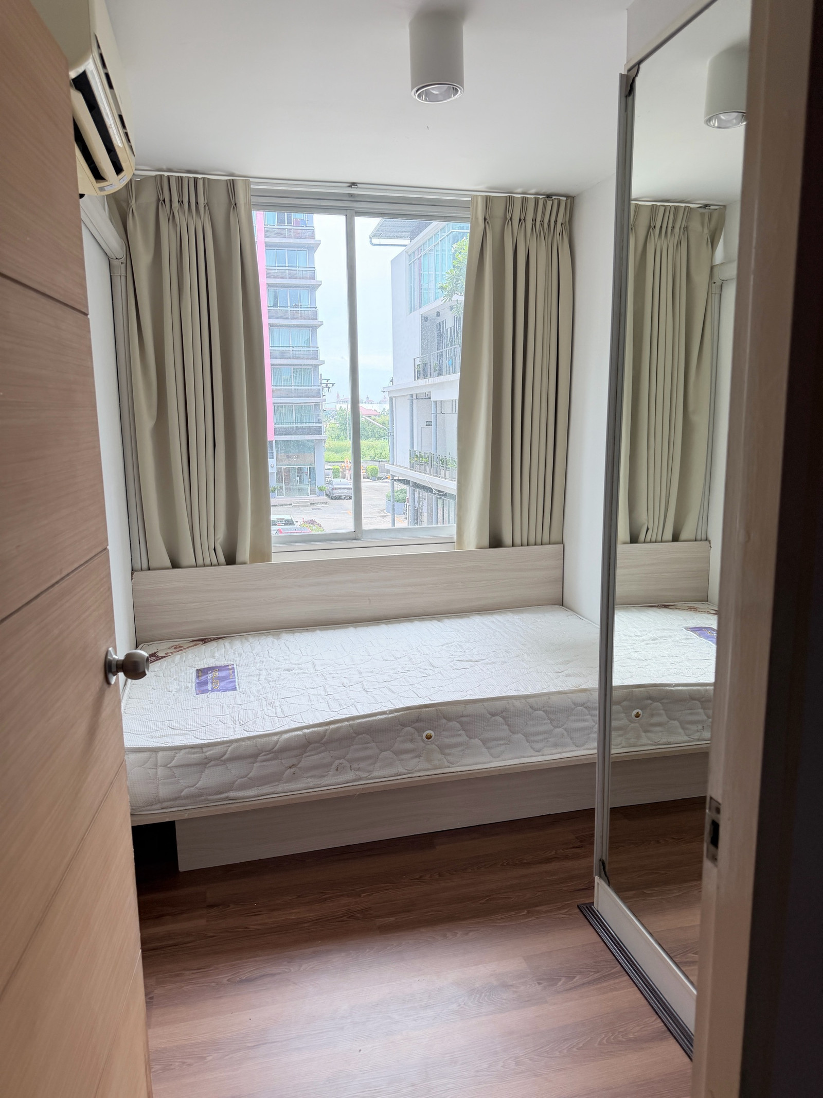 (รหัส SM2063) ขายคอนโด โครงการ Swift Condo : สวิฟท์ คอนโด – รูปที่ 2