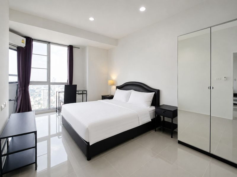 ENG BELOW 👀 Condo for rent, 4 bedrooms, wide size, good quality, fully furnished, near BTS Thonglor / Phrom Phong / ready to move in 5 Aug. 2026 📌
