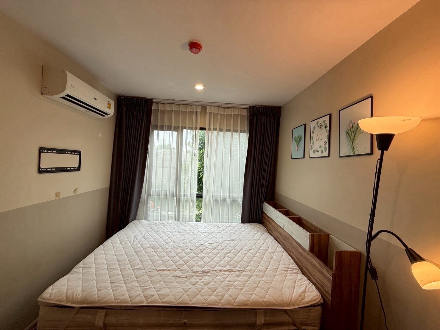 () Condo for rent: Reach Phahonyothin 52, beautiful room, garden view.