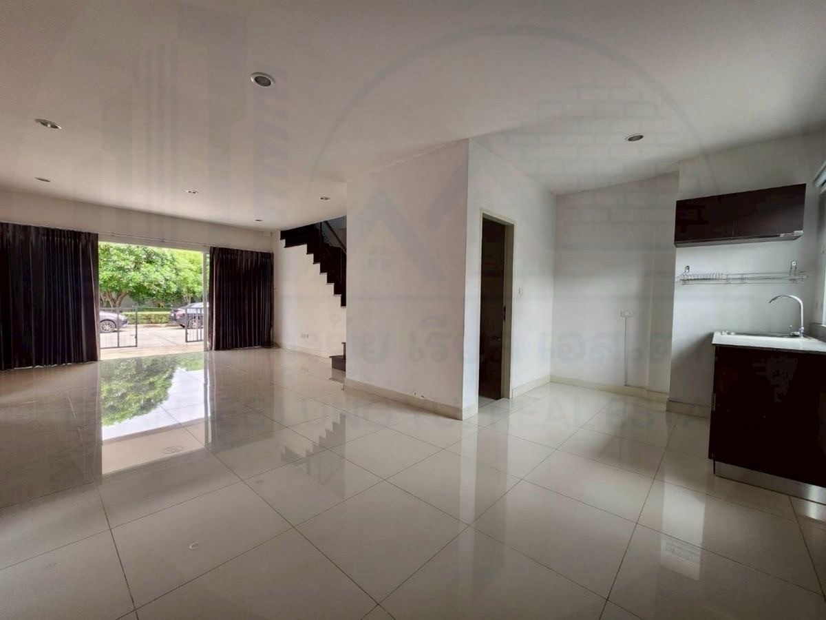 ให้เช่า Townhome ภณาสิริเรสซิเด้นซ์เกษตร-นวมินทร์ 🚇🚝🌈  聯排別墅出租，Phanasiri Residence Kaset-Nawamin  – รูปที่ 3