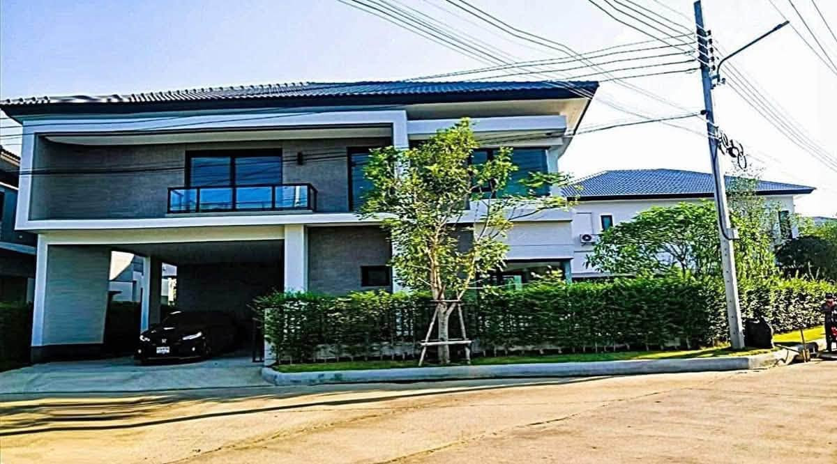 ขายและให้เช่า บ้านเดี่ยวหลังมุม Centro ราชพฤกษ์–สวนผัก ทำเลศักยภาพ ติดสวนส่วนกลาง หน้าบ้านไม่ชนใคร บรรยากาศเงียบสงบ เป็นส่วนตัว พร้อมเข้าอยู่