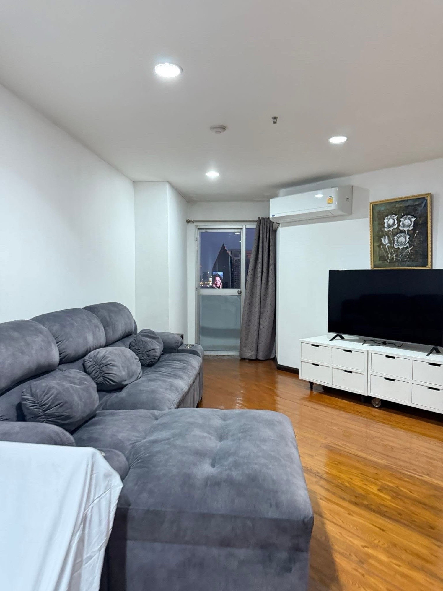 pet ✅ / wittayu complex / 2bed 120sqm bigsize / 39,999bath /0632717888 linephone whatapp wechat pet ✅ / wittayu complex / 2bed 120sqm bigsize / 39,999bath /0632717888 linephone whatapp wechat